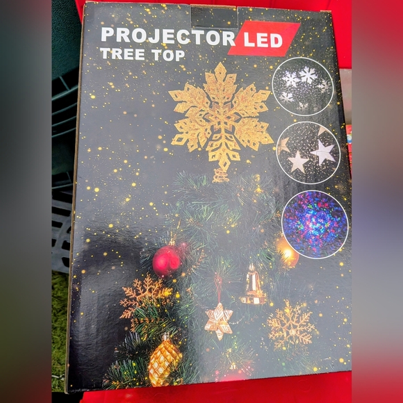 Silver Snowflake Projector LED Tree Top - Picture 2 of 5